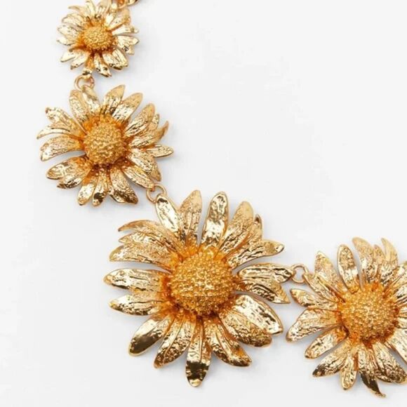 AUTHENTIC ZARA DAISY SUNFLOWER NECKLACE - Picture 6 of 8